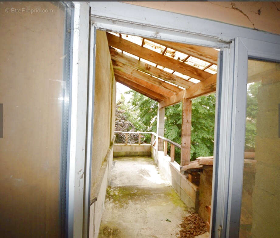 Immeuble mixte 200 m2  au cœur de Villebourbon - photo 4