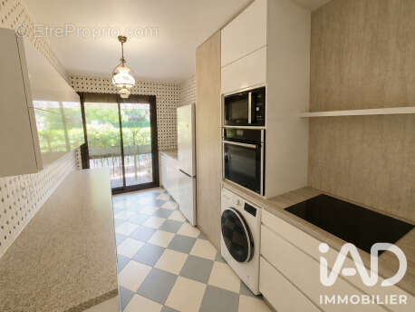 Commerce 95 m² à Marseille-9e  - photo 5