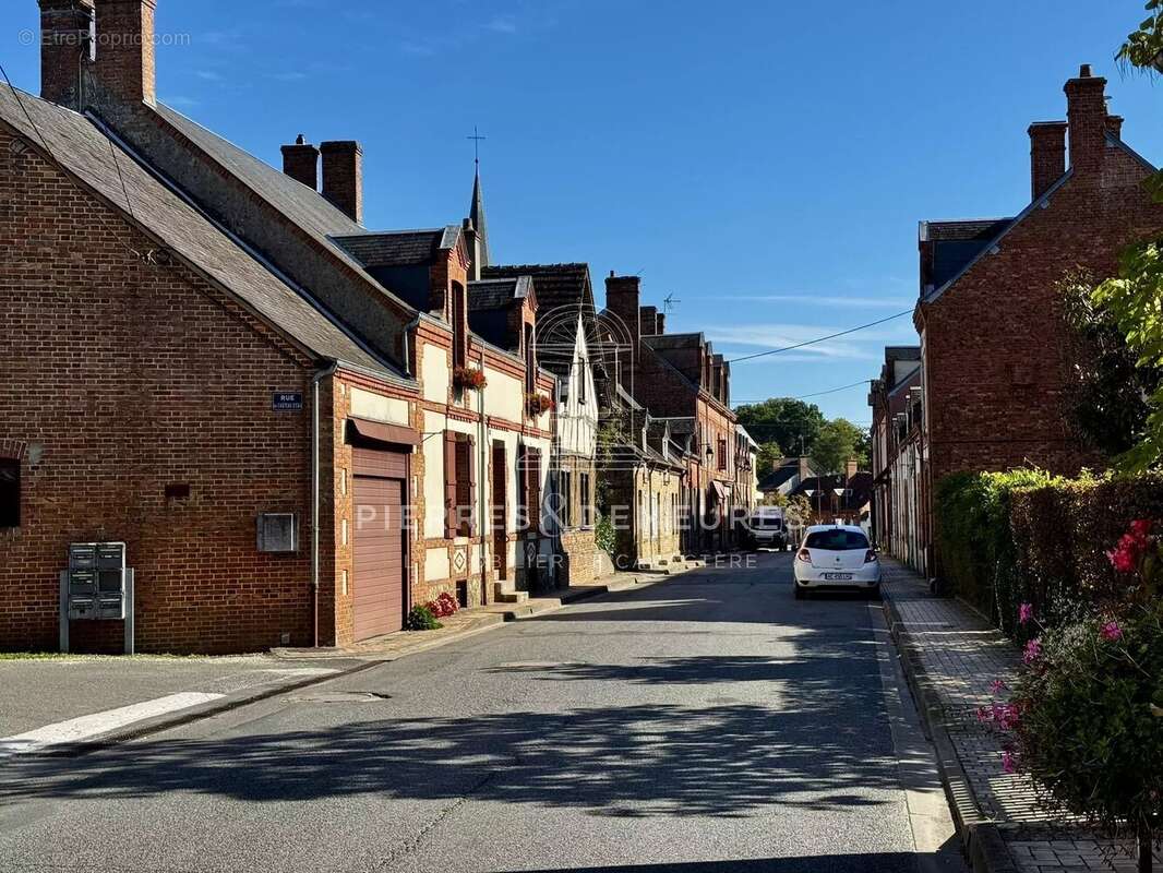 Maison à BRINON-SUR-SAULDRE