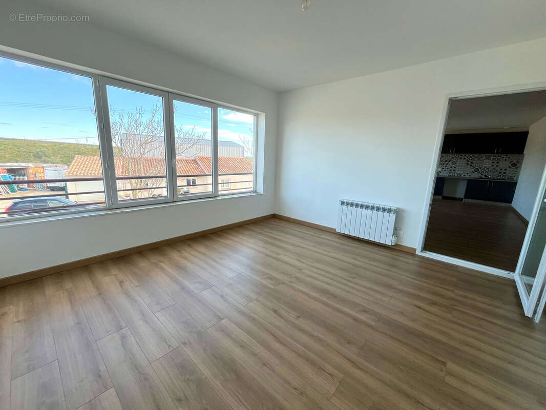 Appartement à PORT-DE-BOUC