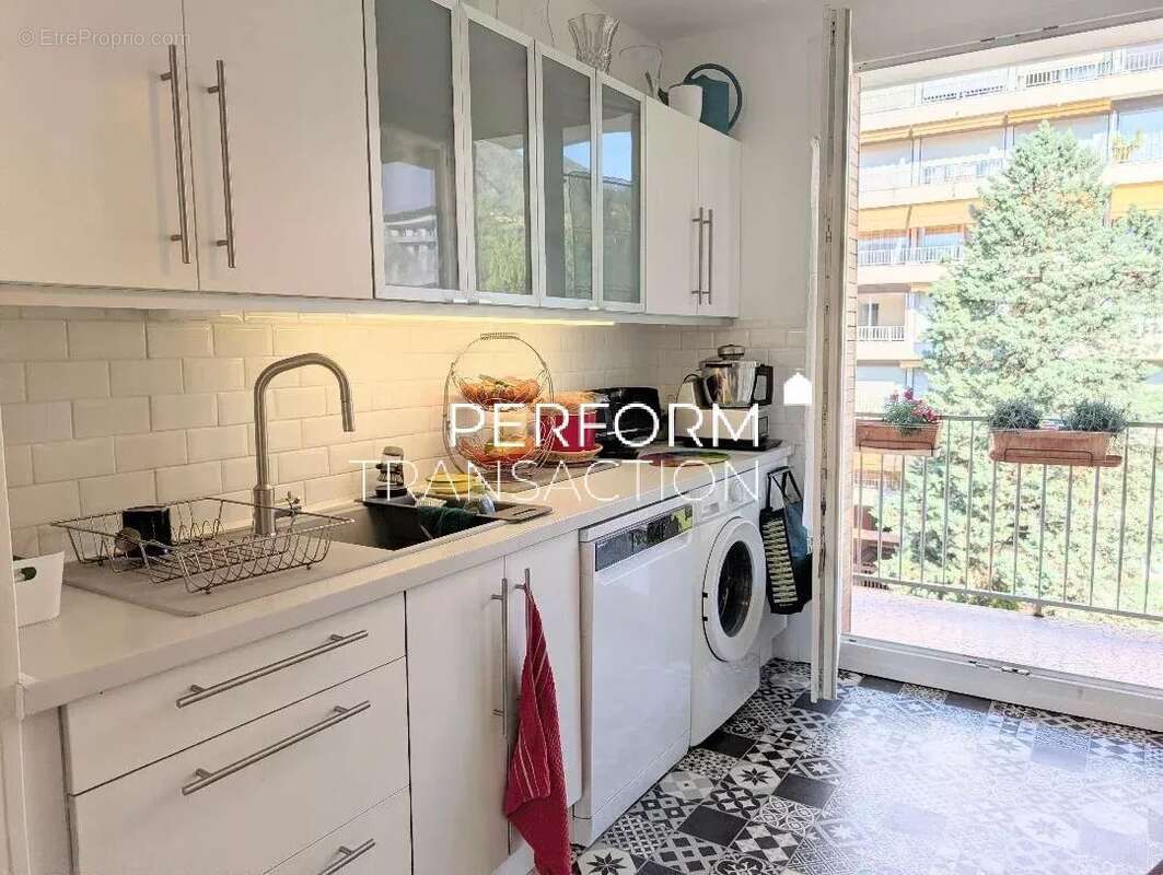 Appartement à MEYLAN