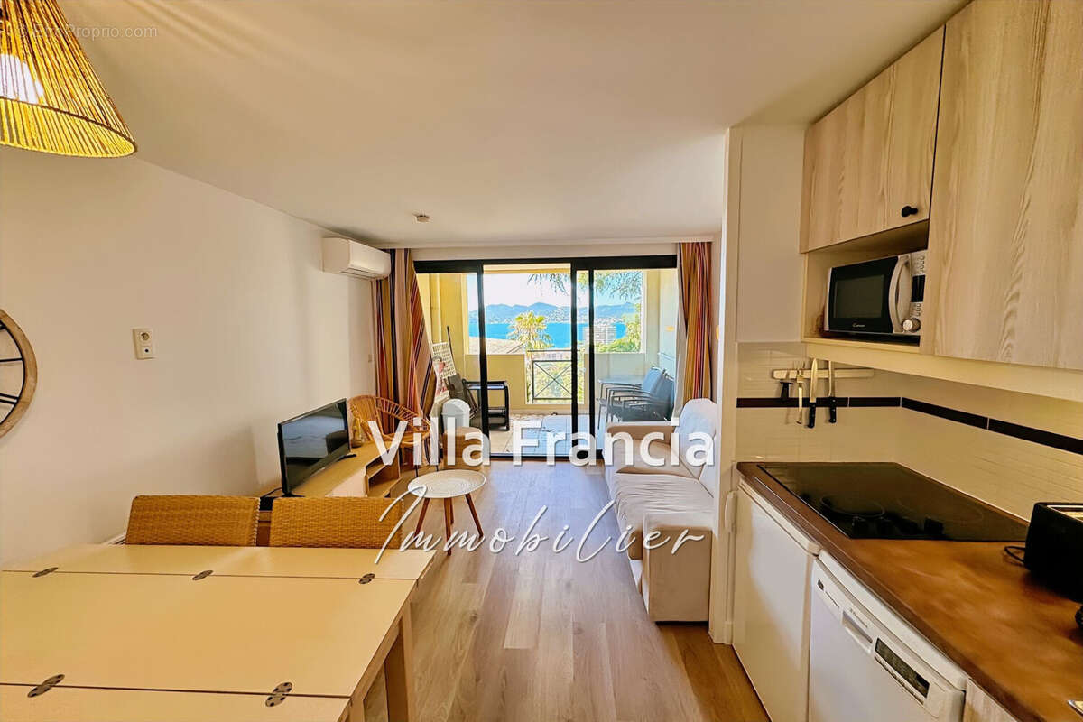 Appartement à CANNES