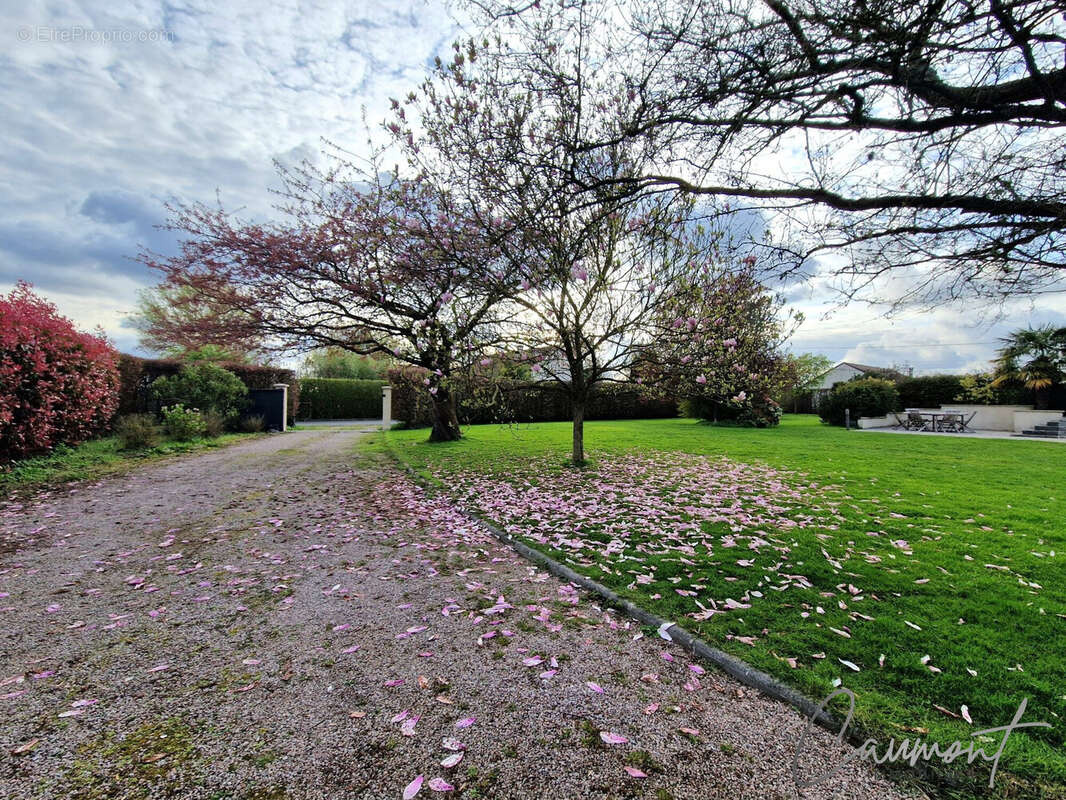 Maison à SAINT-GILLES-DE-CRETOT
