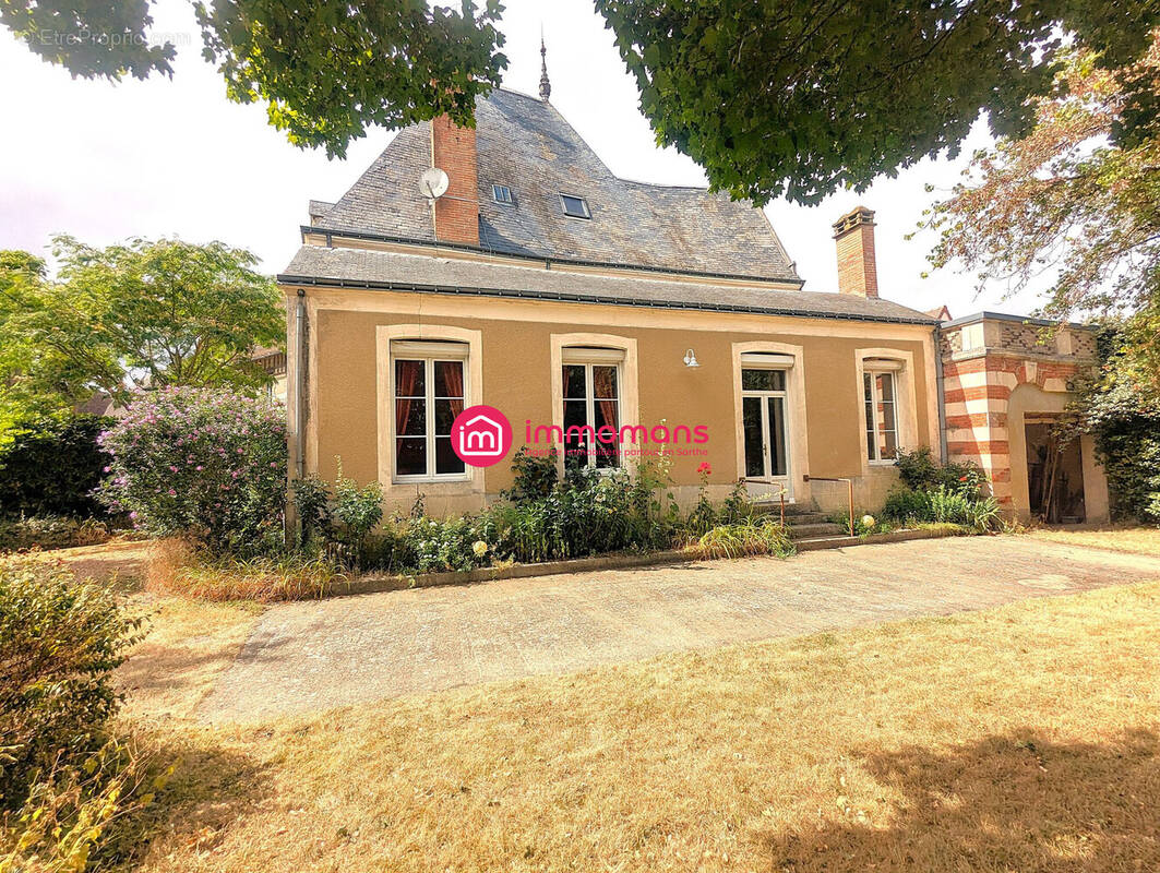 Maison 203 m² à Beaumont-Sur-Sarthe  - photo 3