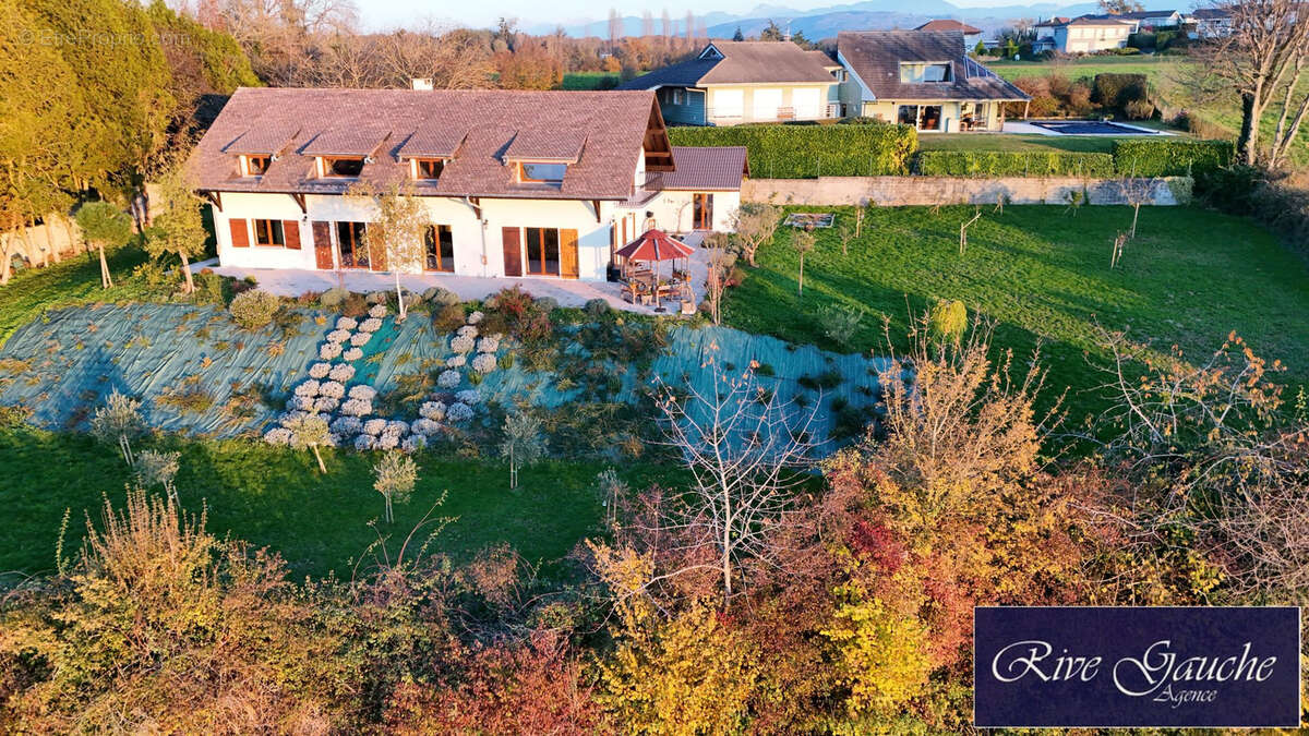 Maison à CHENS-SUR-LEMAN