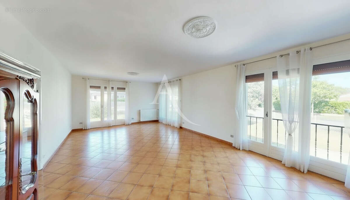 Maison à MONDONVILLE
