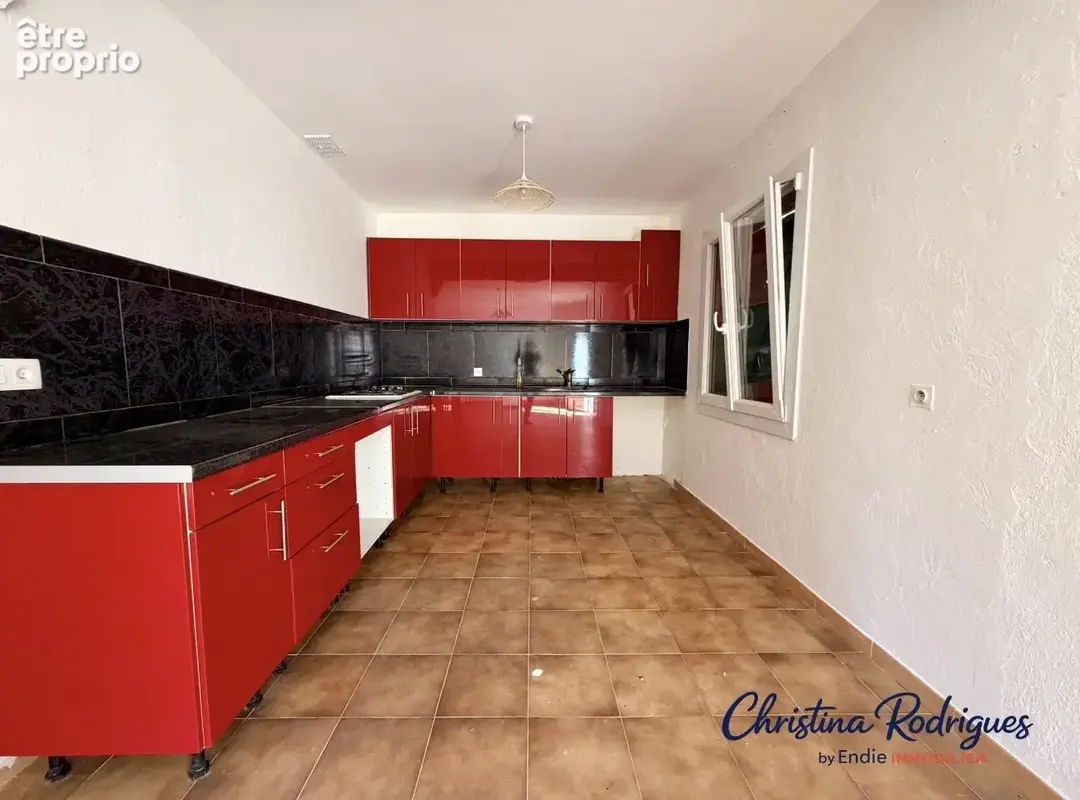 Lorgues villa t7 piscine garage cave - photo 9