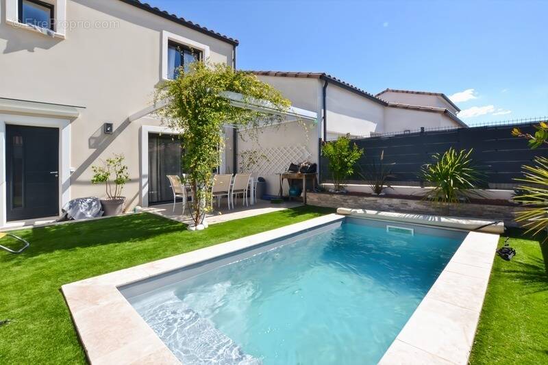 Maison à ESPONDEILHAN