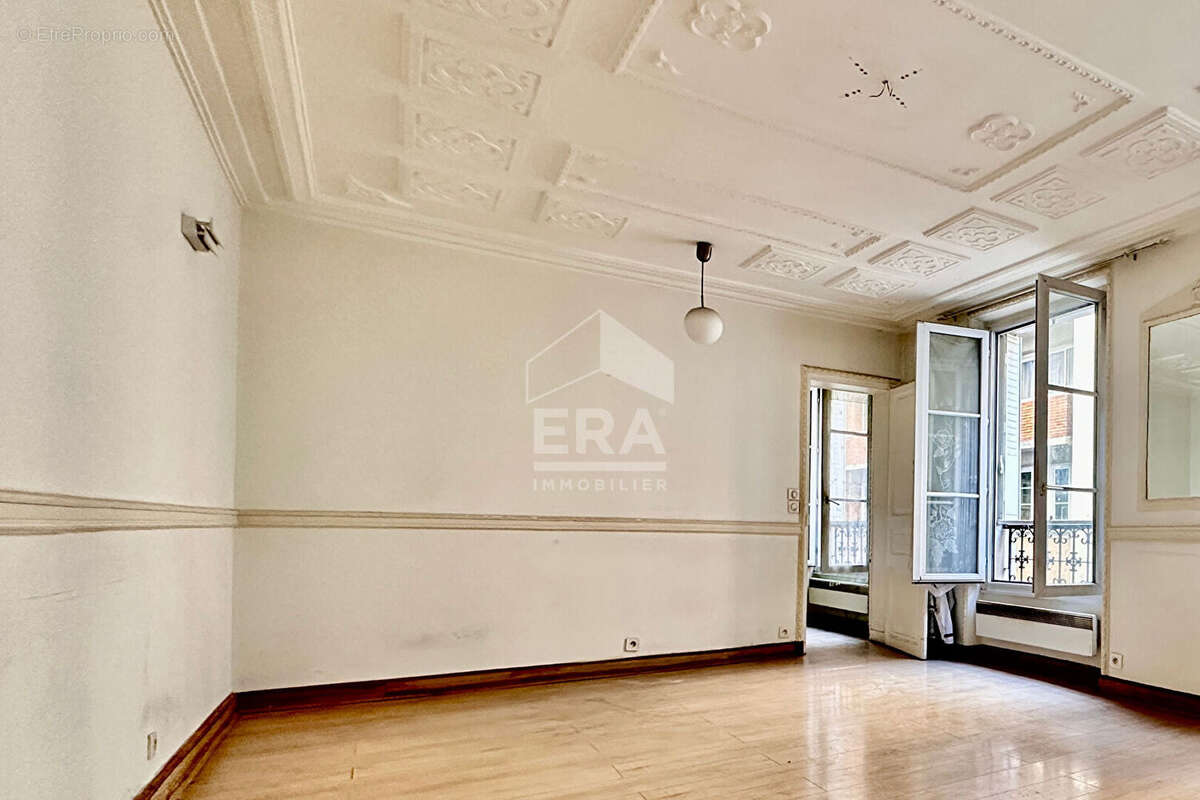 Appartement à PARIS-10E