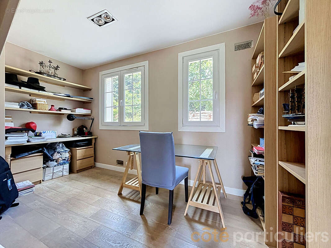 Maison Saint Maur  6 pièce(s) 170 m2 4 ch - photo 17