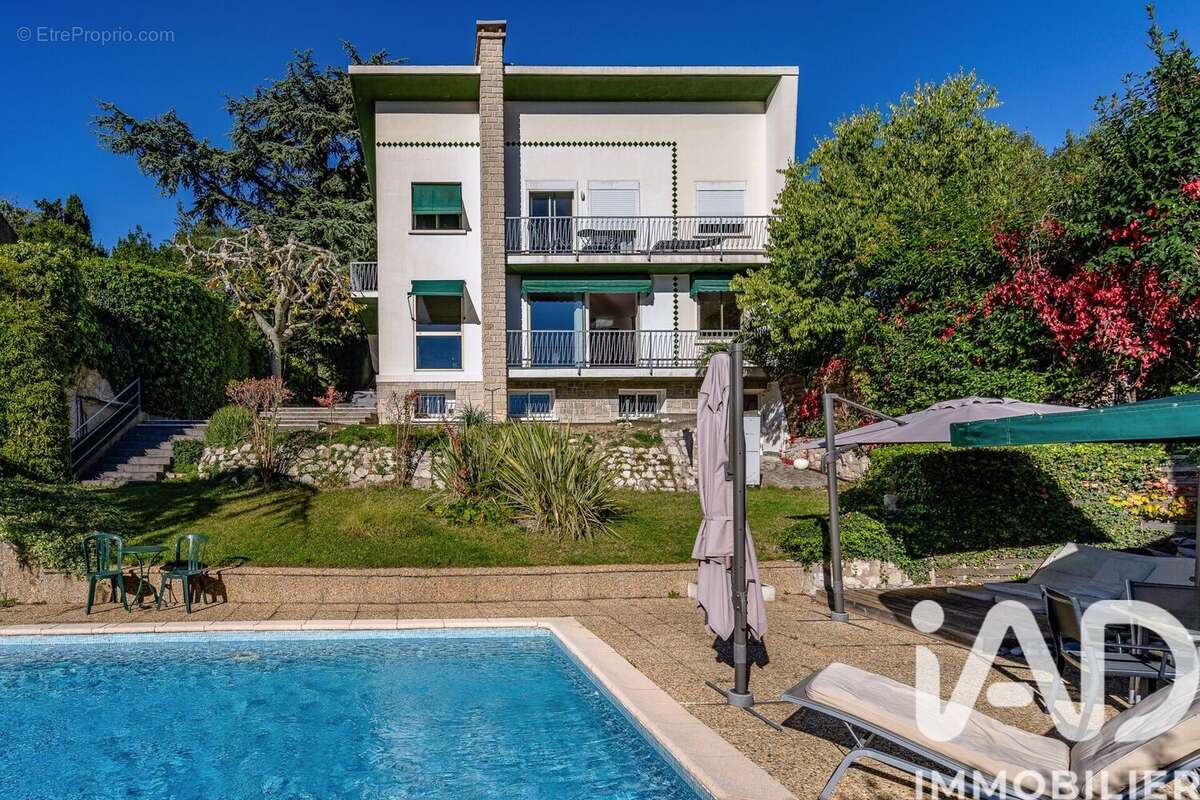 Photo 2 - Maison à AUBAGNE