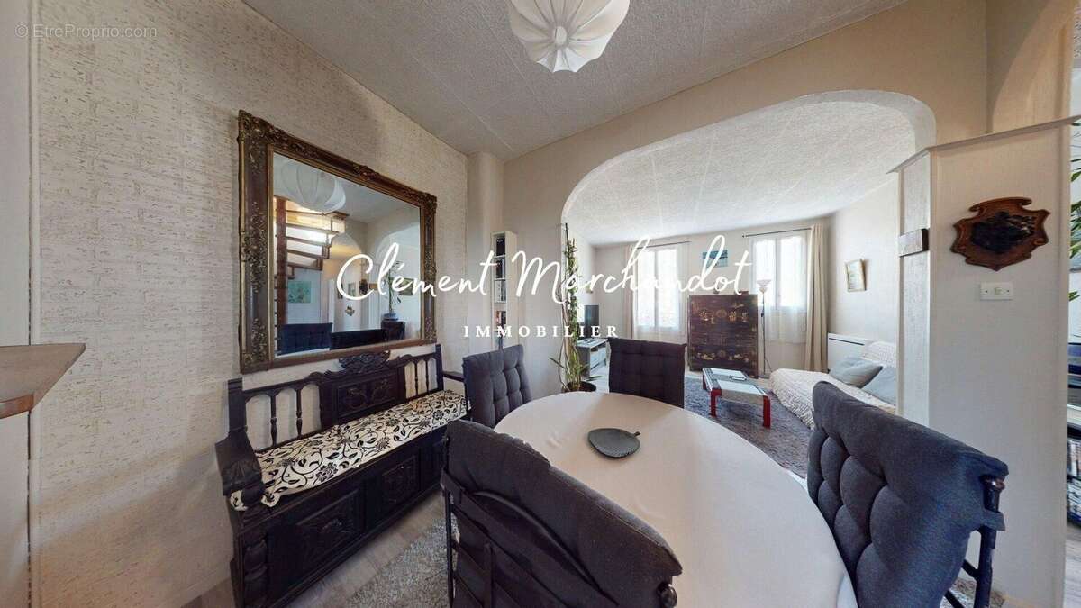 Photo 4 - Appartement à LES LILAS