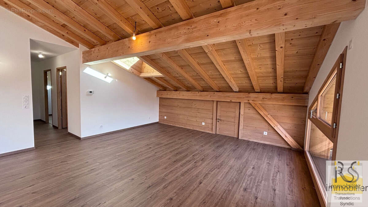 Appartement à ARACHES-LA-FRASSE