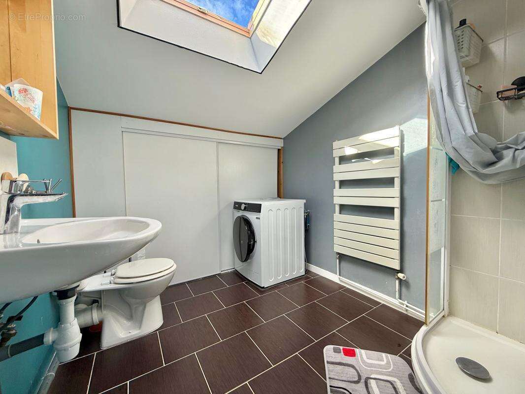 Appartement à CHENOVE