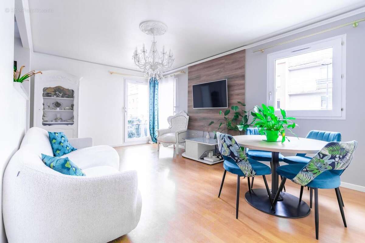 Photo 3 - Appartement à ELANCOURT