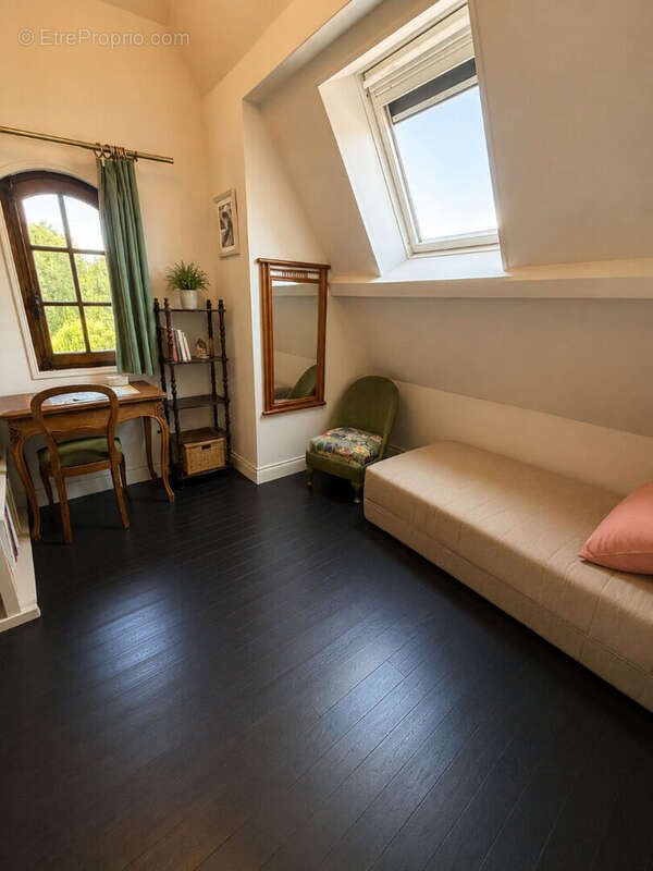 Élégante demeure familiale de 230 m² au coeur de Coye-la-Forêt ! - photo 16