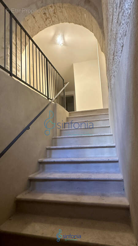 Appartement à UZES