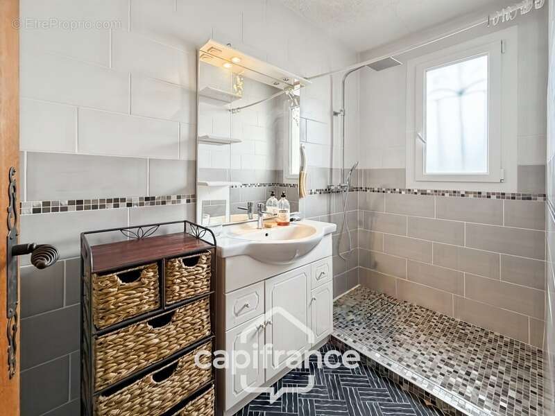 Maison à TOURNON-SUR-RHONE