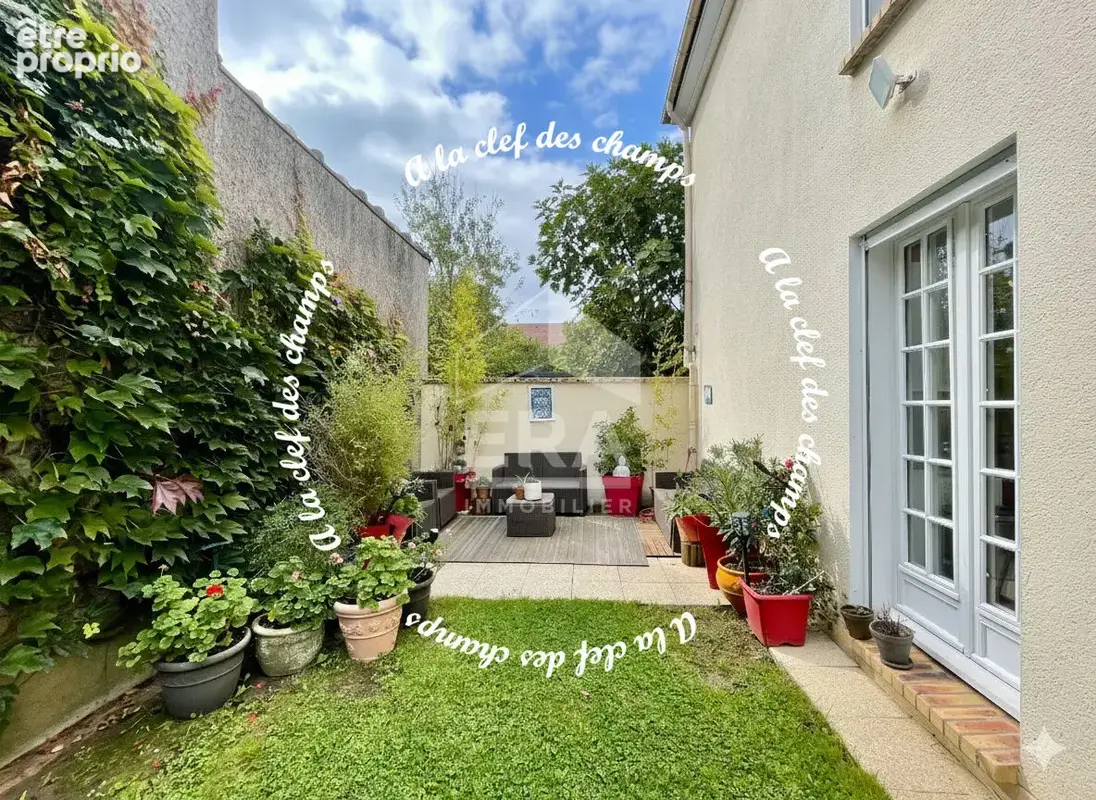 Photo Maison à Saint-Remy-Les-Chevreuse au prix de 579 000€