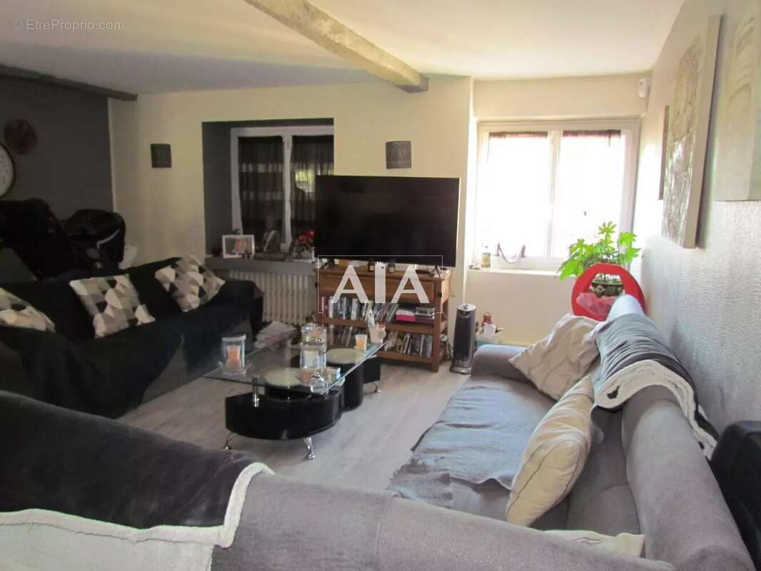 Commerce à MAINE-DE-BOIXE