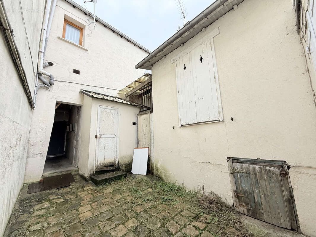 Autre à RUEIL-MALMAISON