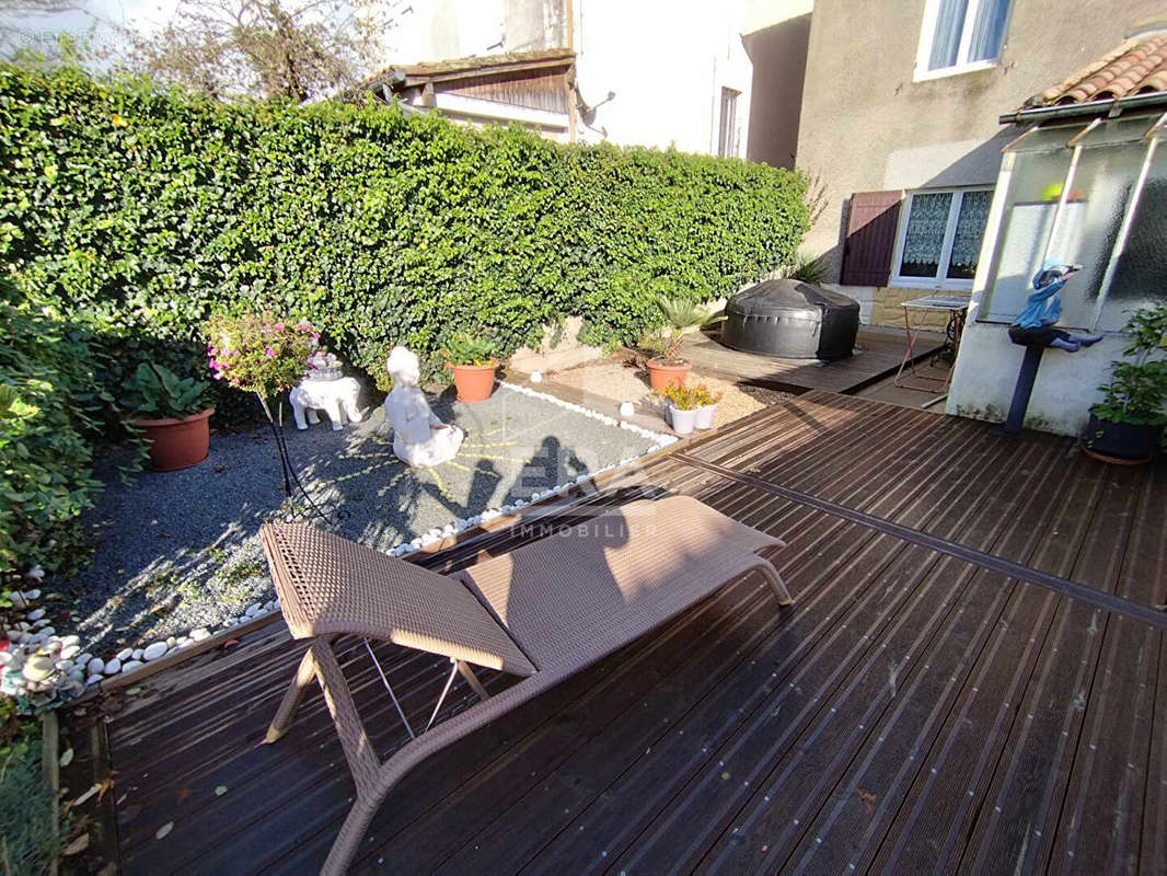 Maison à MONTPON-MENESTEROL