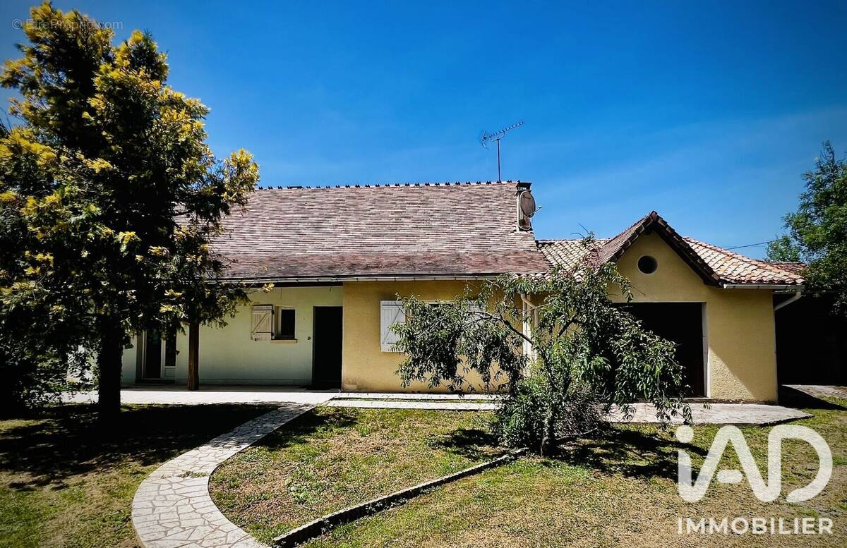 Photo 1 - Maison à BUSSIERE-BADIL