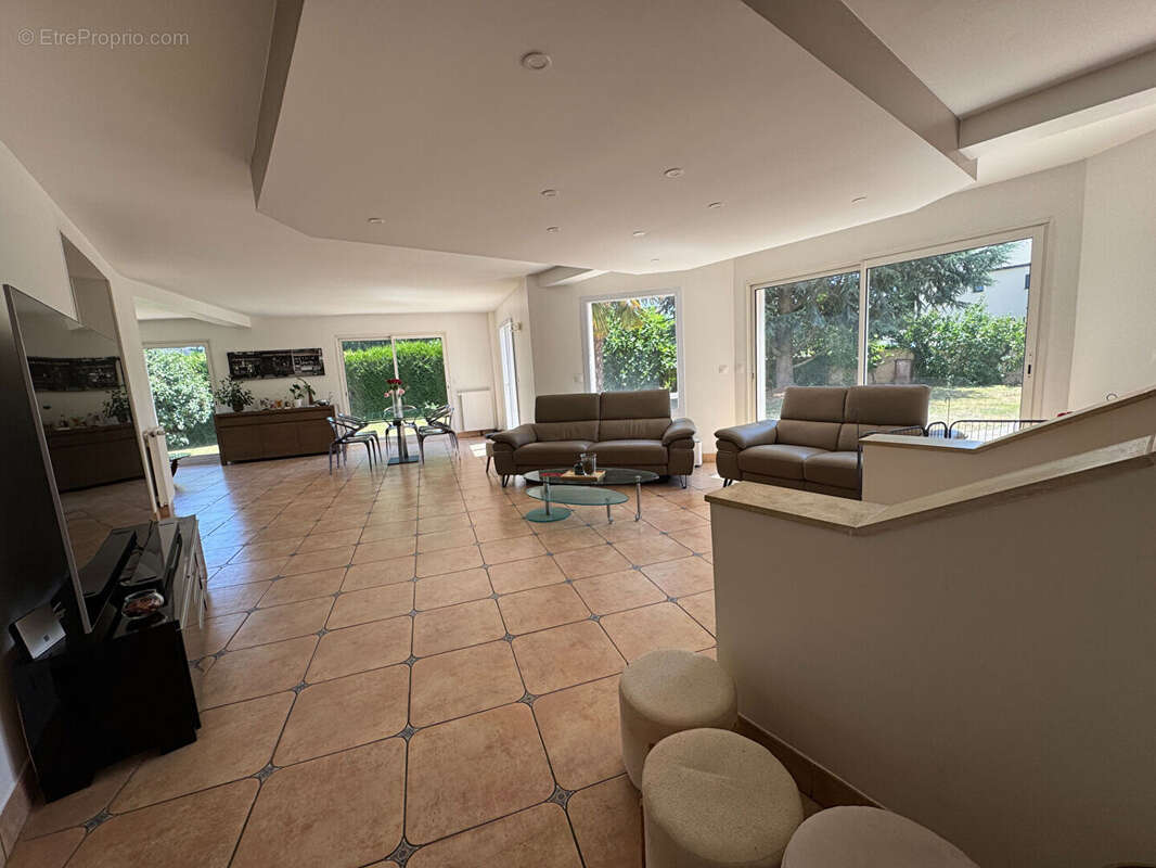 Maison à MONTFORT-L'AMAURY