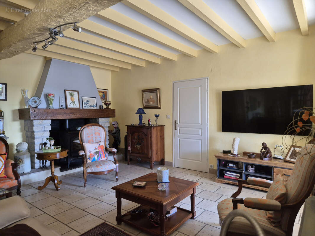 Dordogne, Périgueux, Montagrier, Maison de plain pied 205 m2, 4 chambres, terrain arboré clos, piscine sel - photo 8