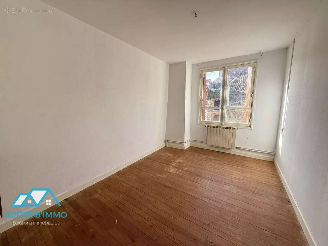 Maison à SAINT-JUST-PRES-BRIOUDE