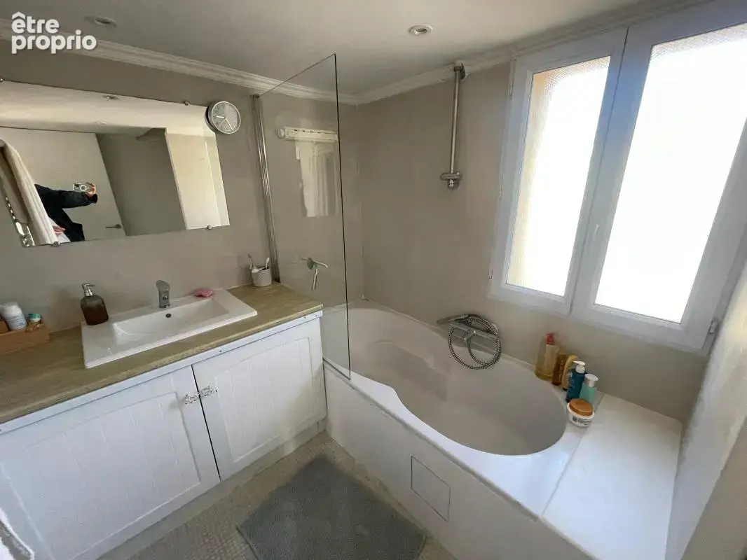 A vendre la seyne sur mer 83500 quartier balaguier laison de pêcheurs les pieds dans l'eau vue mer exceptionnelle - photo 6