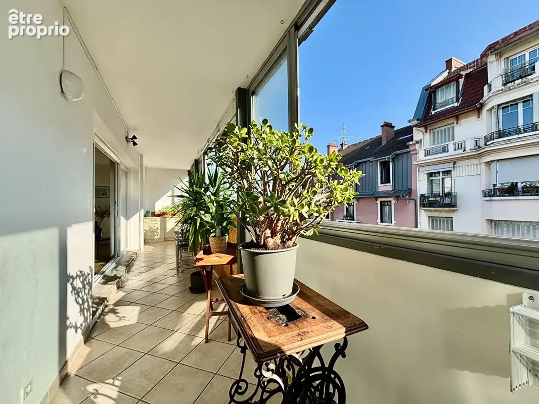 Hypercentre, Grand T4/5 traversant avec balcon fermé - photo 11