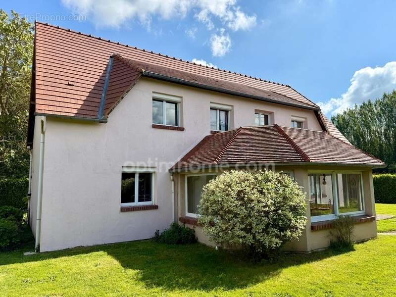 Maison à COURBEPINE