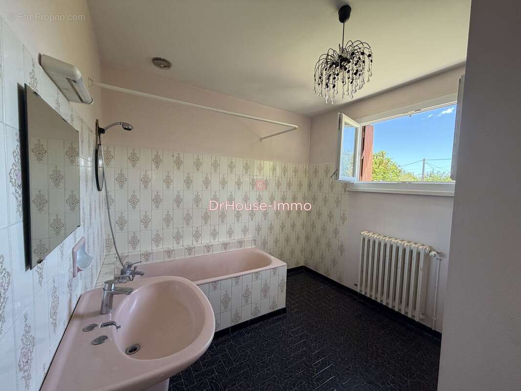 Maison 110 m² à Loudun  - photo 15