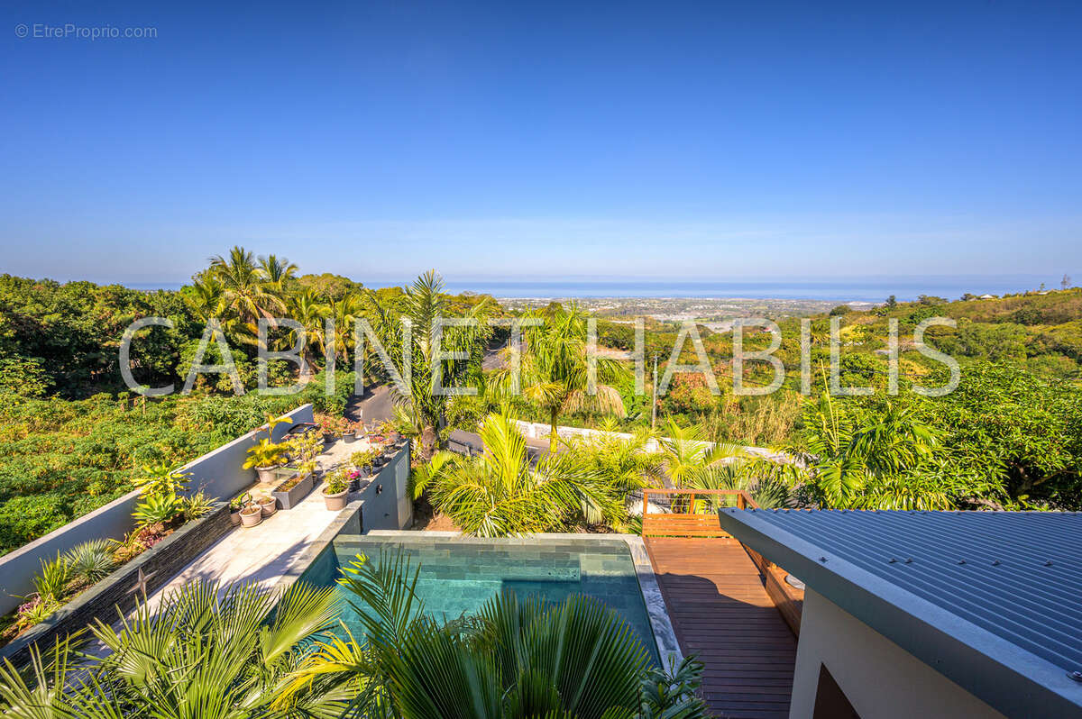 A VENDRE -VILLA T6  224.40 m2 environ - ENTRE-DEUX - 690 000 € - photo 6