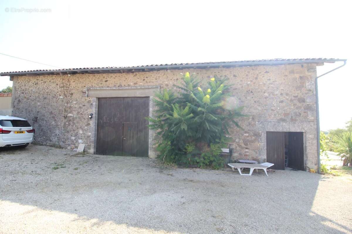 Maison à MAZEROLLES