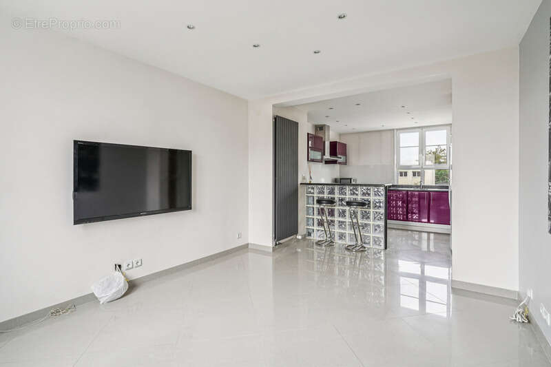 Appartement à SAINT-MAUR-DES-FOSSES