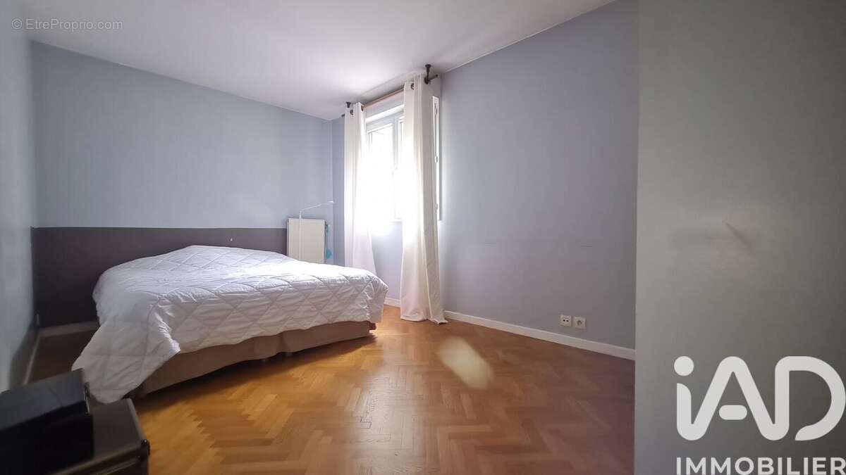 Photo 8 - Appartement à ASNIERES-SUR-SEINE