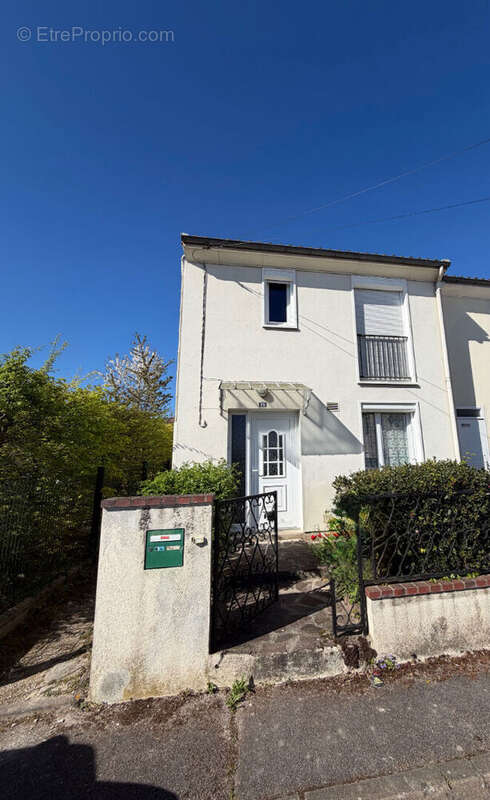 Maison à SAINT-ANDRE-LES-VERGERS