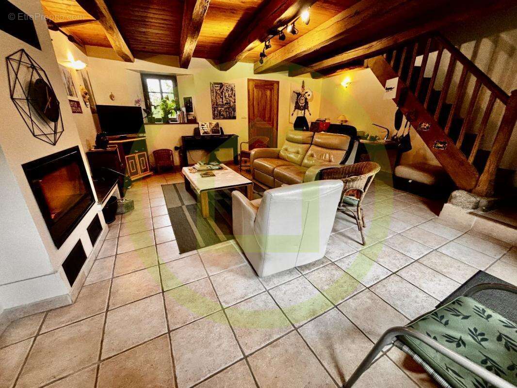 Maison à MAISONNISSES