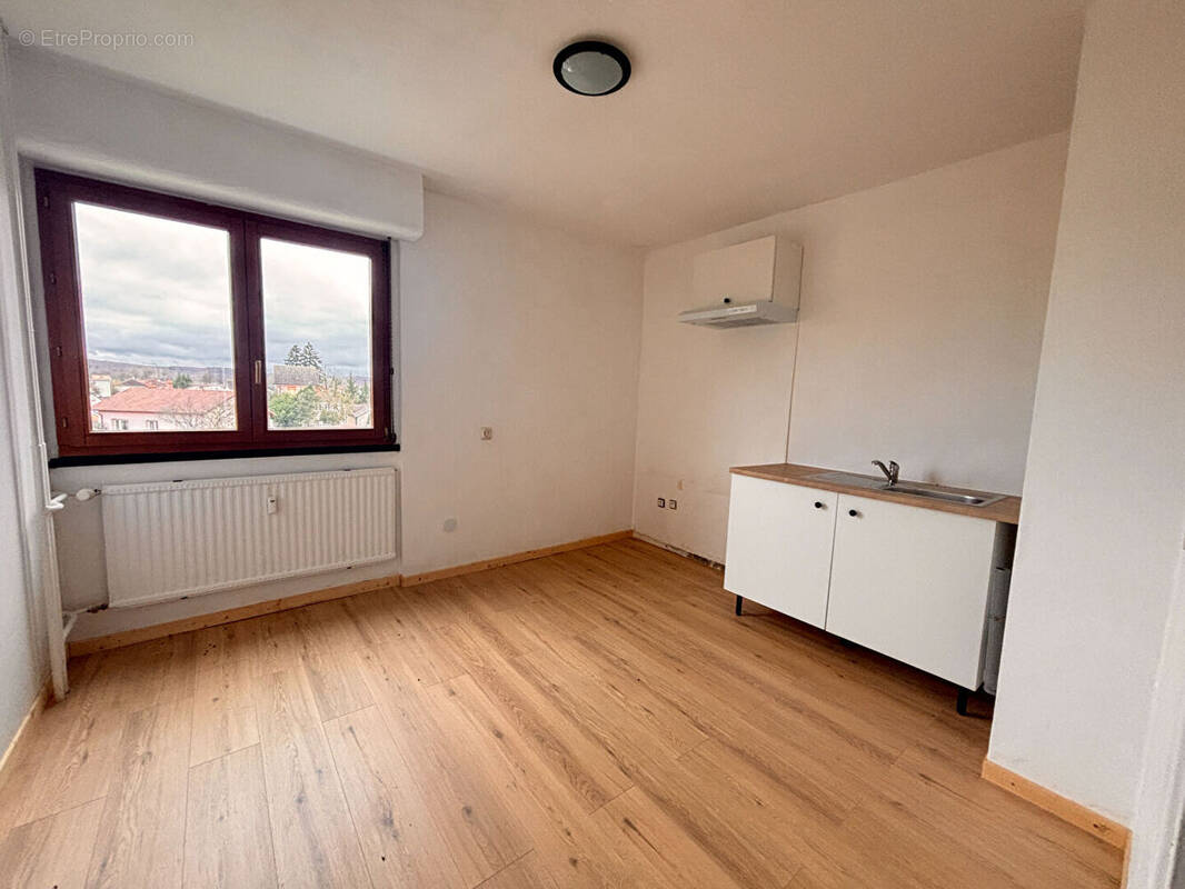 Appartement à SAINT-LOUP-SUR-SEMOUSE