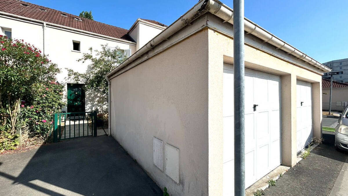 Maison à RIS-ORANGIS