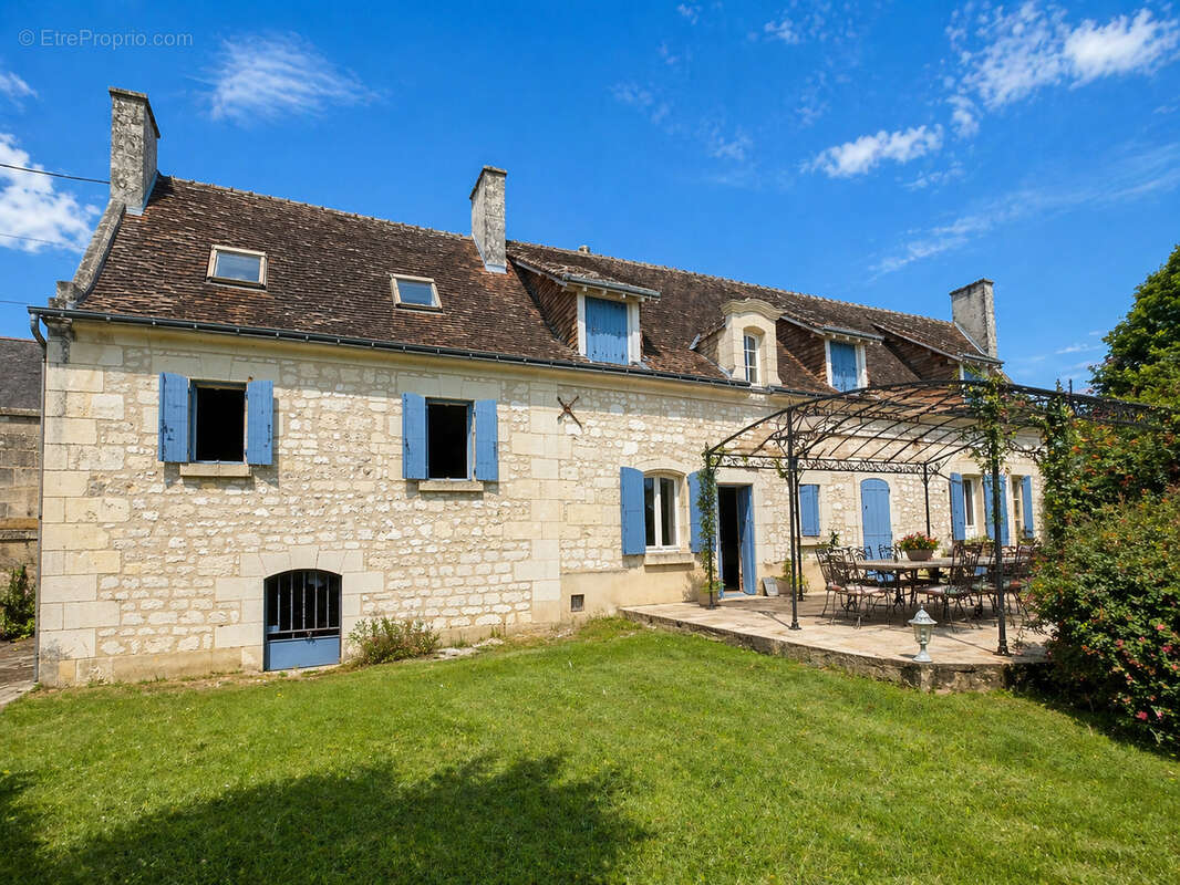 Maison à BENAIS