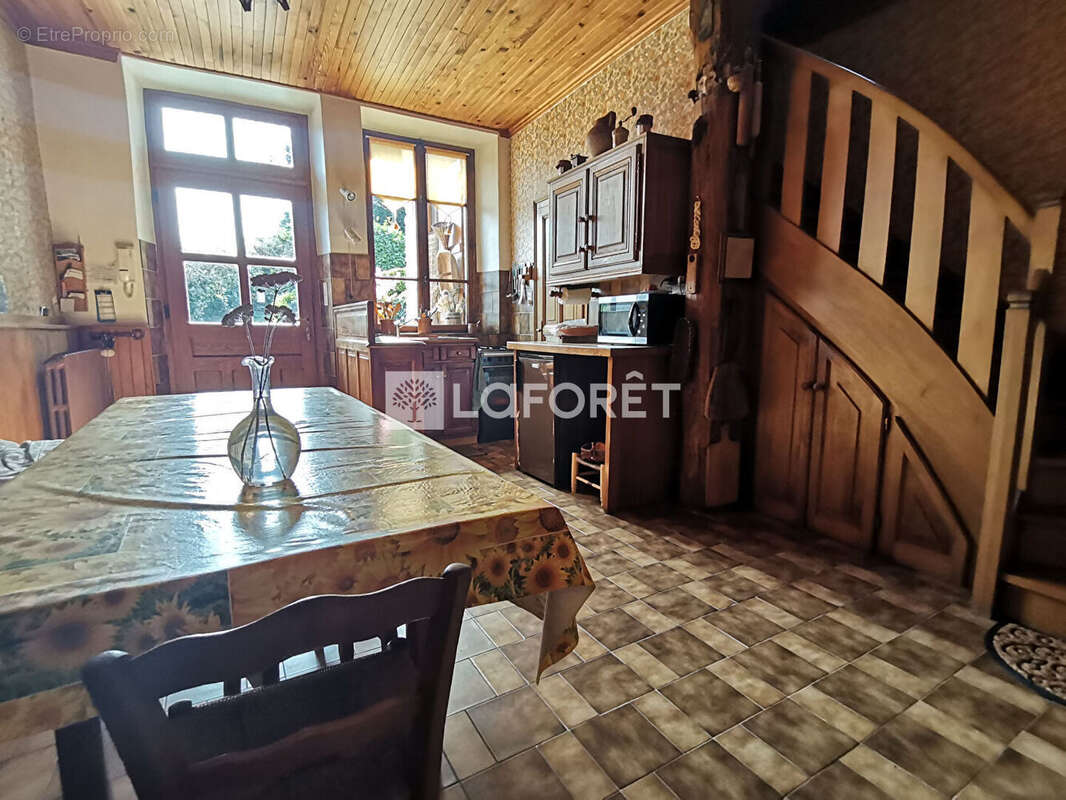 Maison à MONTAILLEUR