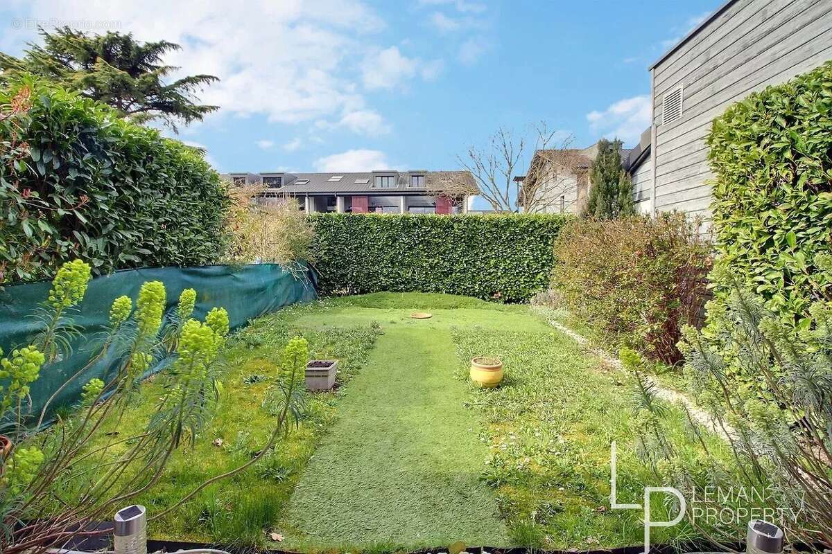 Appartement à CHENS-SUR-LEMAN