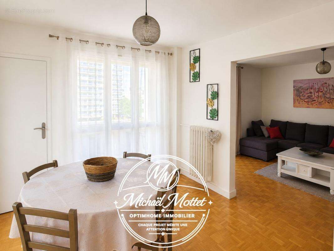 Le Havre (76) - Un appartement familial aux beaux volumes, avec 2 balcons et garage ! - photo 9