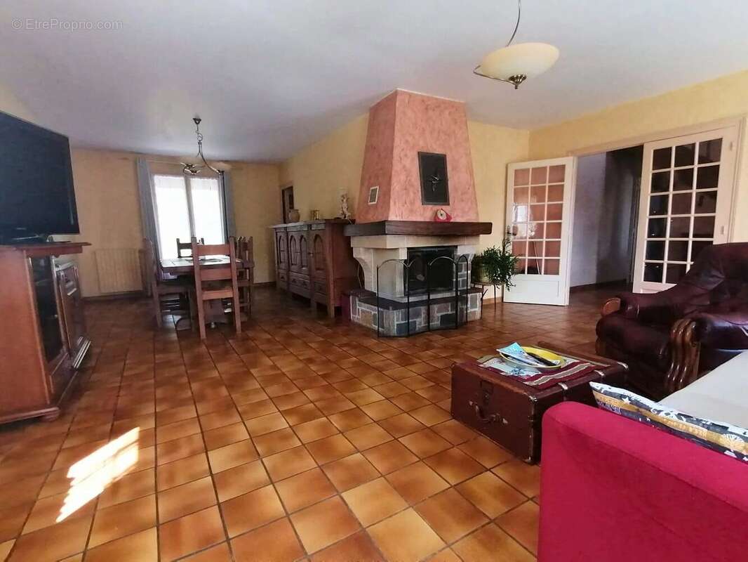 Maison à LA SOUTERRAINE