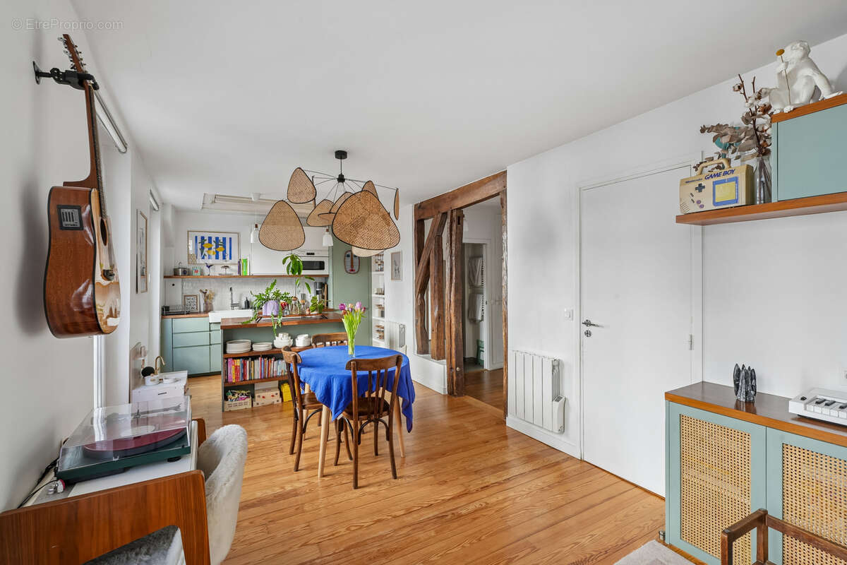 Appartement à PARIS-18E