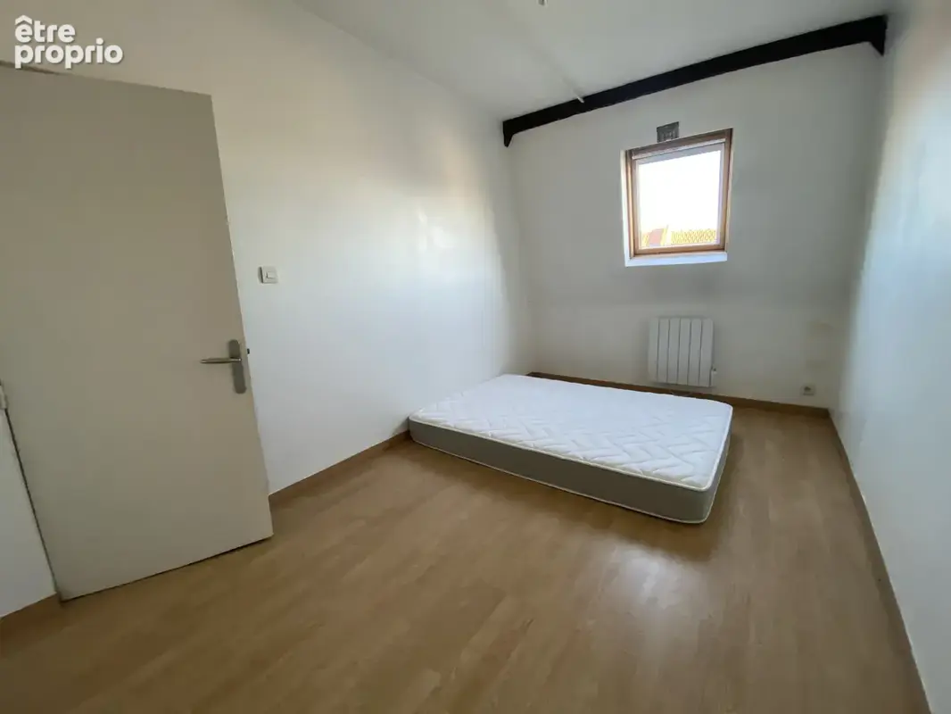 Duplex en plein centre de ville de Loos - photo 5
