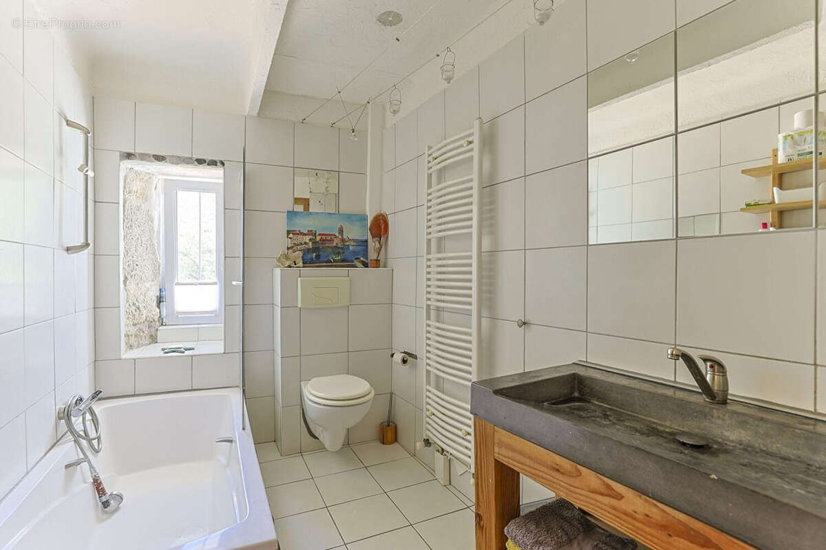 Maison à ROQUEREDONDE